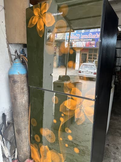 National refrigerator in working condition