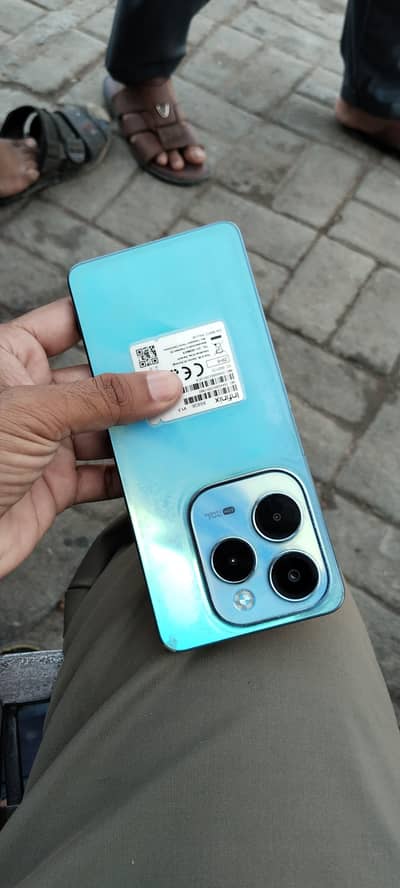 Infinix Hot 40 with box charg orignl 8gb 256gb sale excnhg