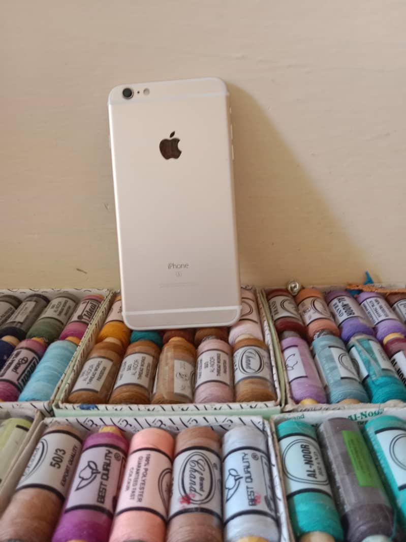 Apple iPhone 6S Plus 1