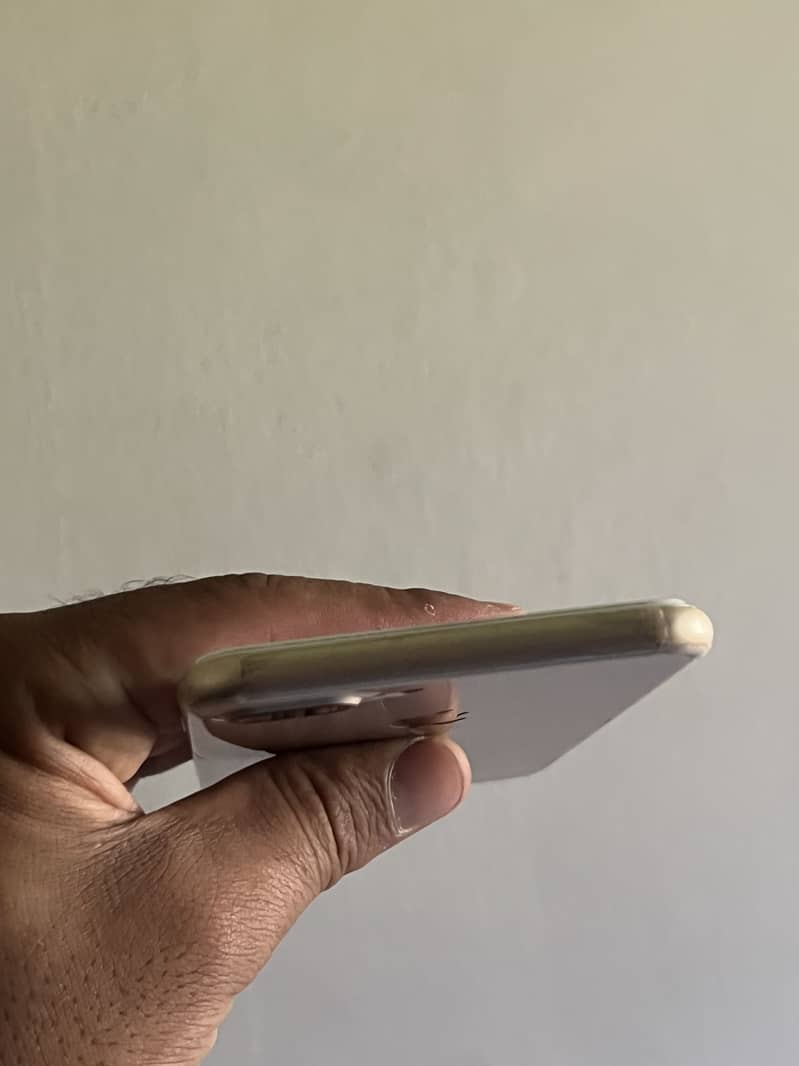 Apple iPhone 7 Plus 3