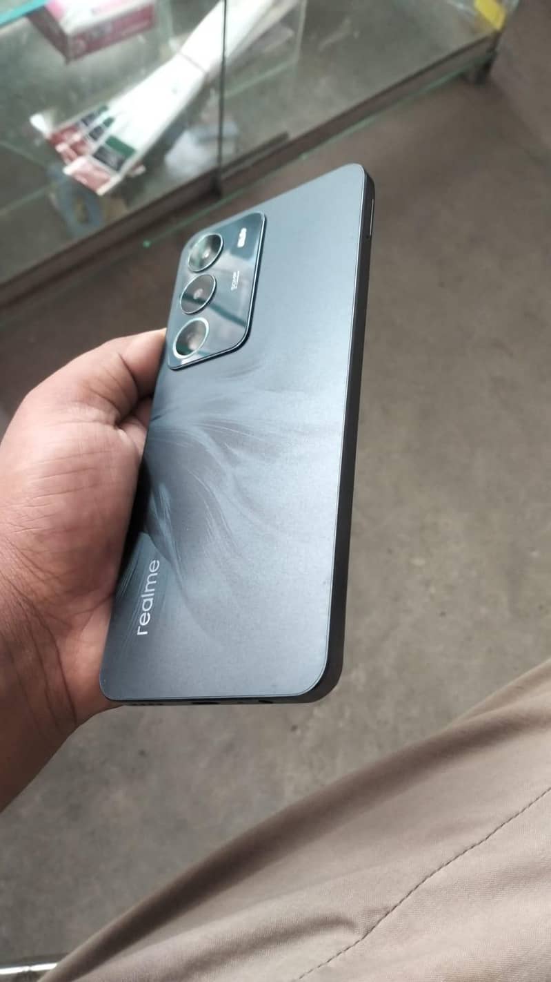 Realme C71 1