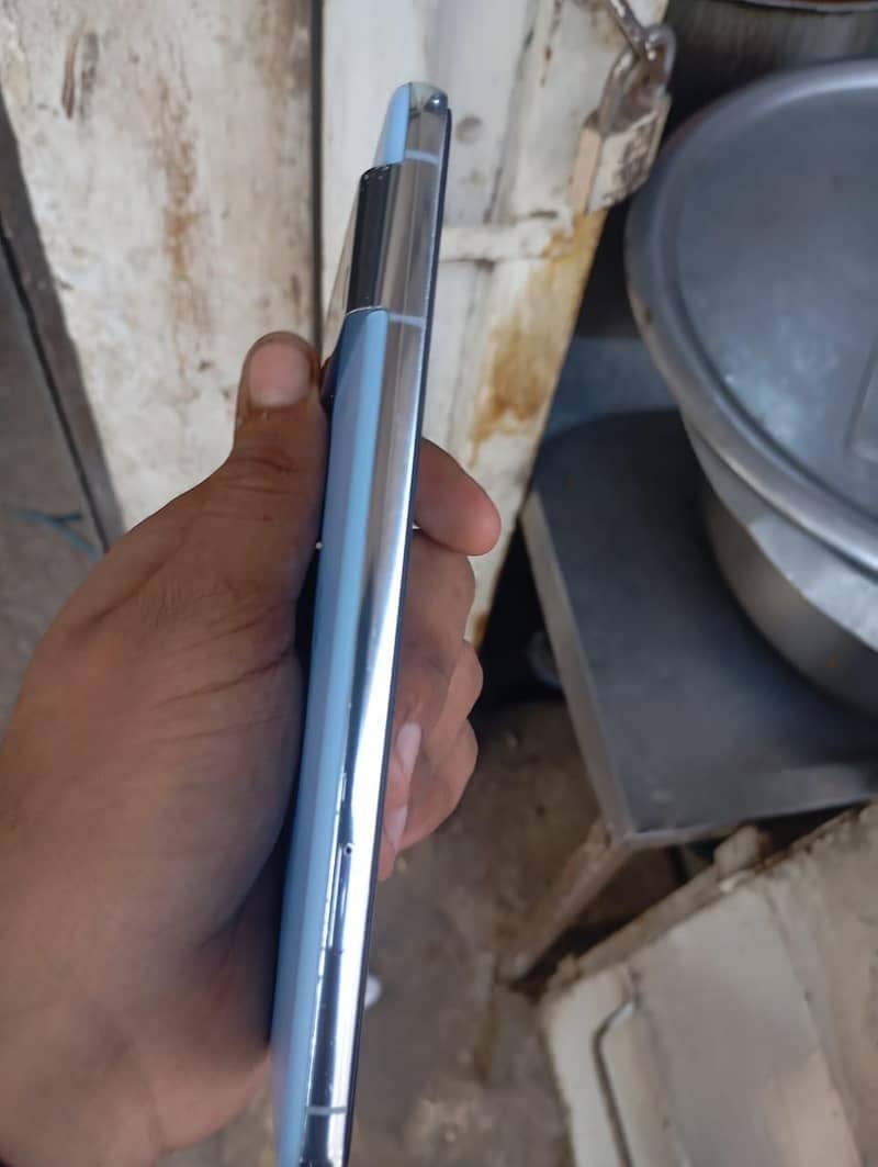 Google Pixel 8 Pro 2
