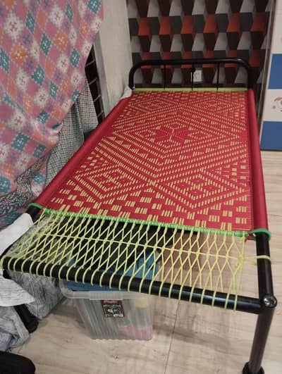 Iron charpaai 8kg with solid knitting