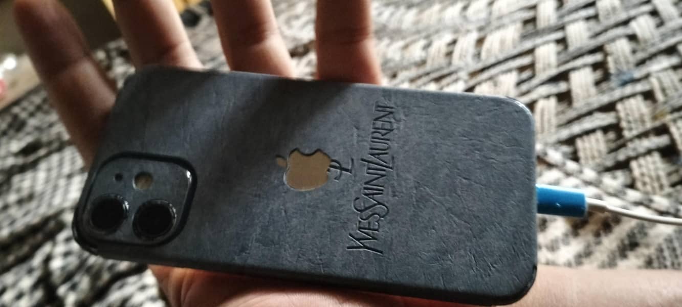 Apple iPhone 12 mini 2