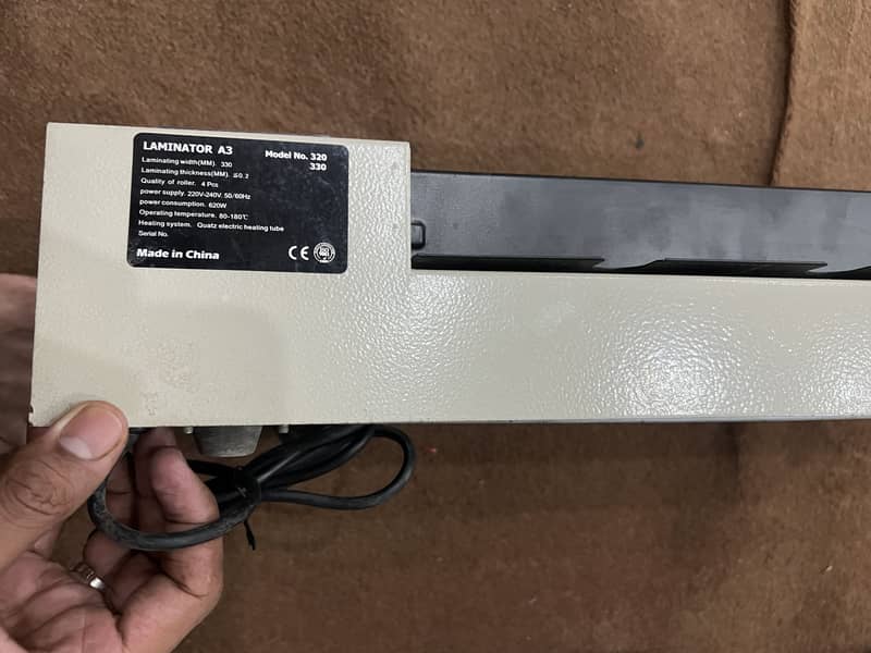 Laminator a3 320 model machine good condition 3