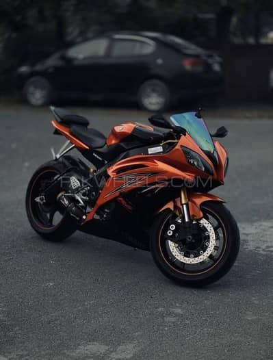 YAMAHA YZF R6