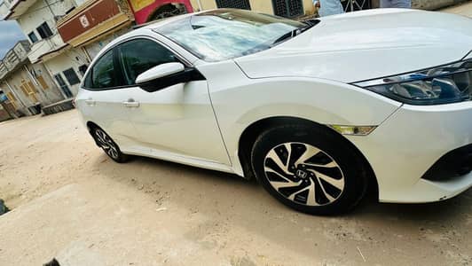 Honda Civic 1.8 i-VTEC CVT 2017