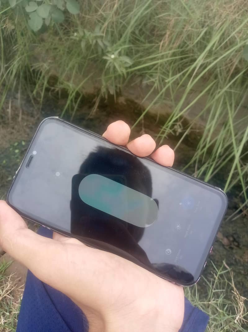 Apple iPhone 11 1