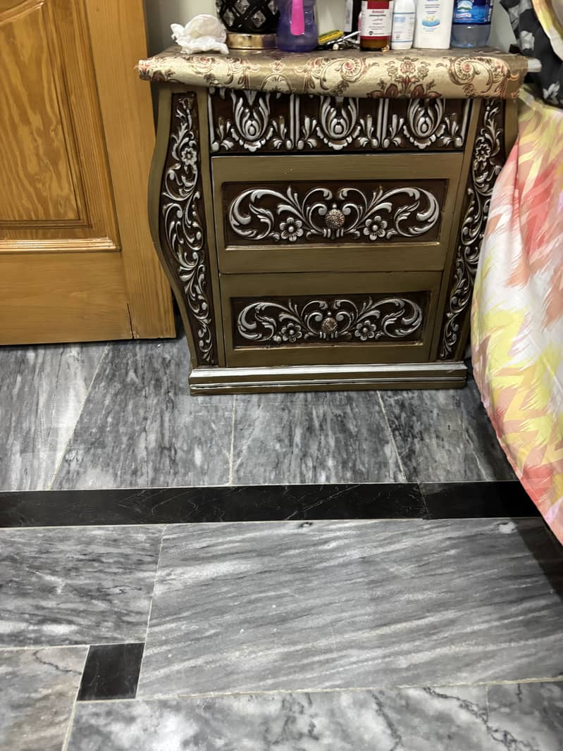 Chinoti bed set 0