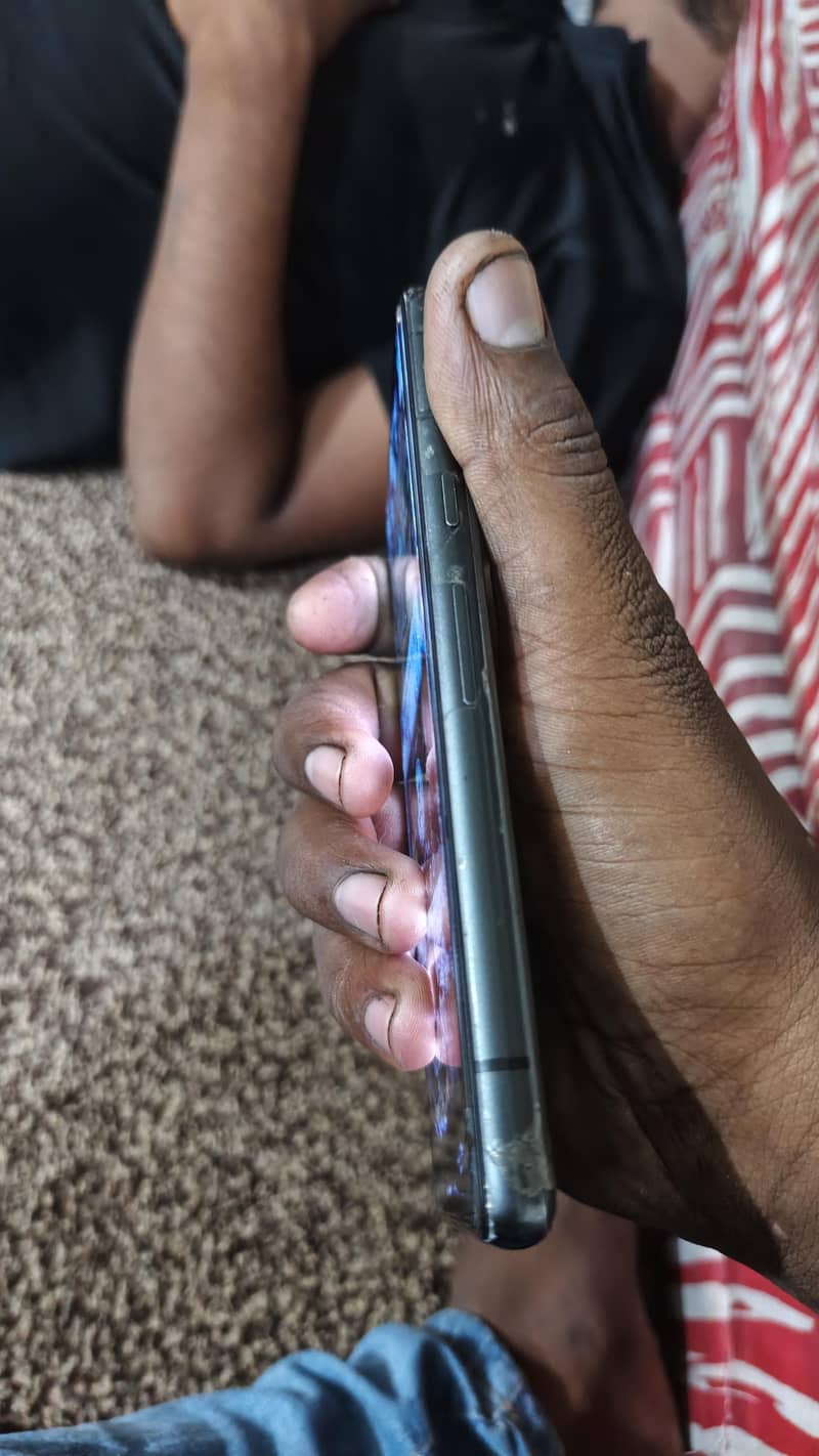 Google Pixel 7a 4