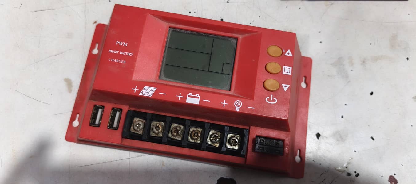 20 empier charge controller 1