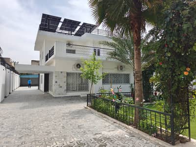 G-6 DUBLE STOREY HOUSE E (1200 YDS ) AVAILABLE FOR RENT