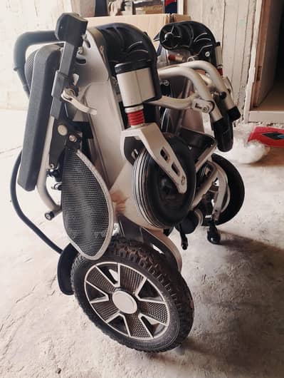 electric wheelchair