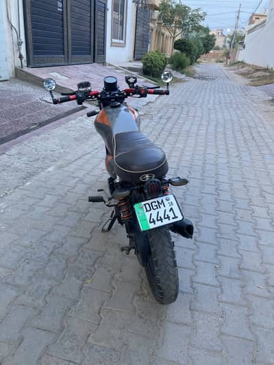 A Cafe racer for cruise ride
