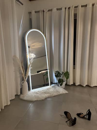 Selfie Mirror|Dressing Mirror|Wall Mirror|Scarf Hanger|Bedroom Mirrior