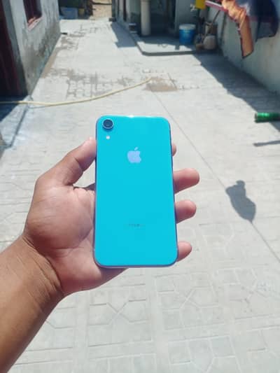 Apple iPhone XR