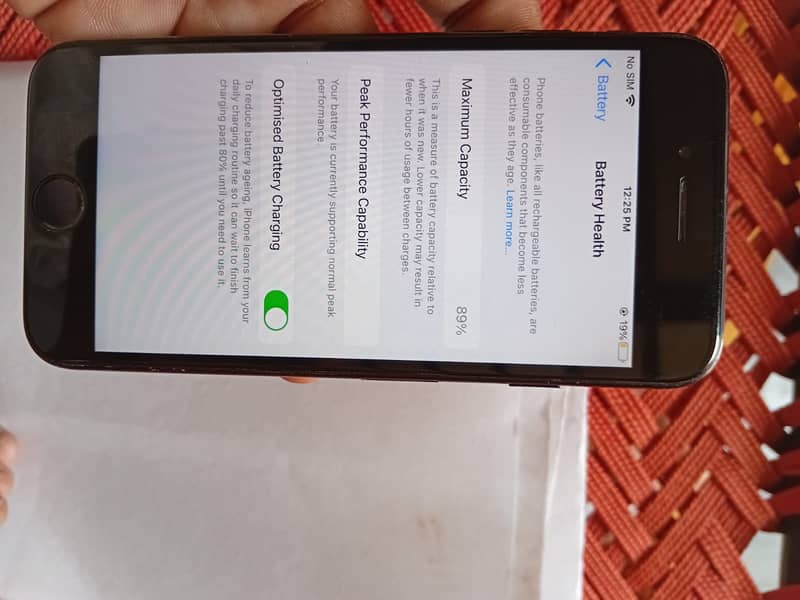 Apple iPhone 7 1