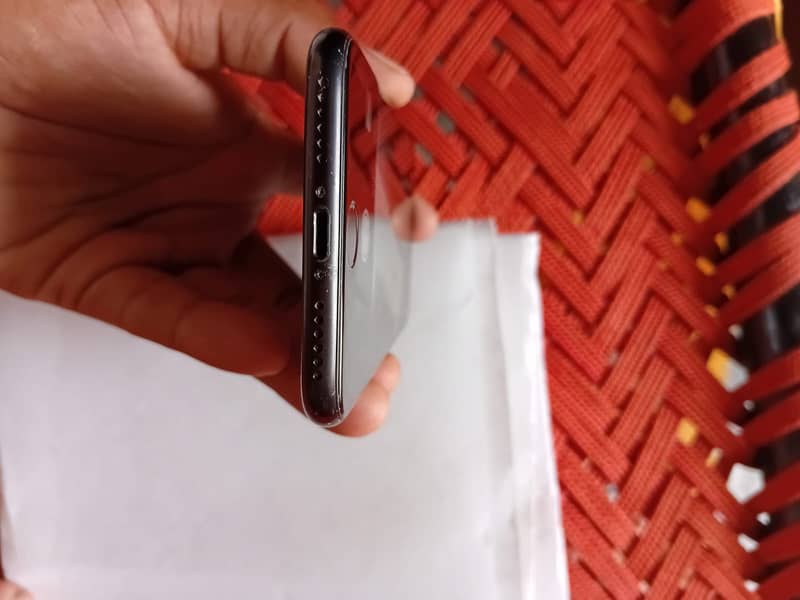 Apple iPhone 7 6