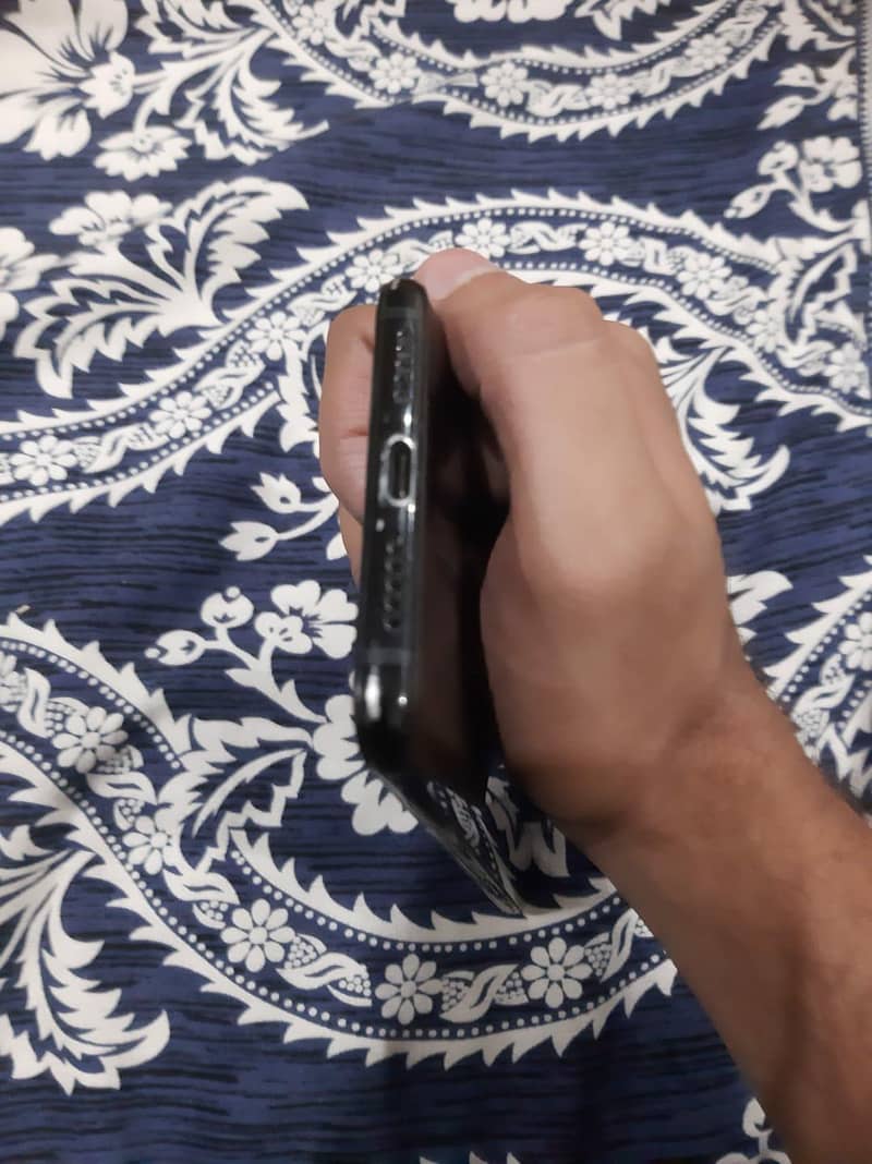 One Plus 6T 3