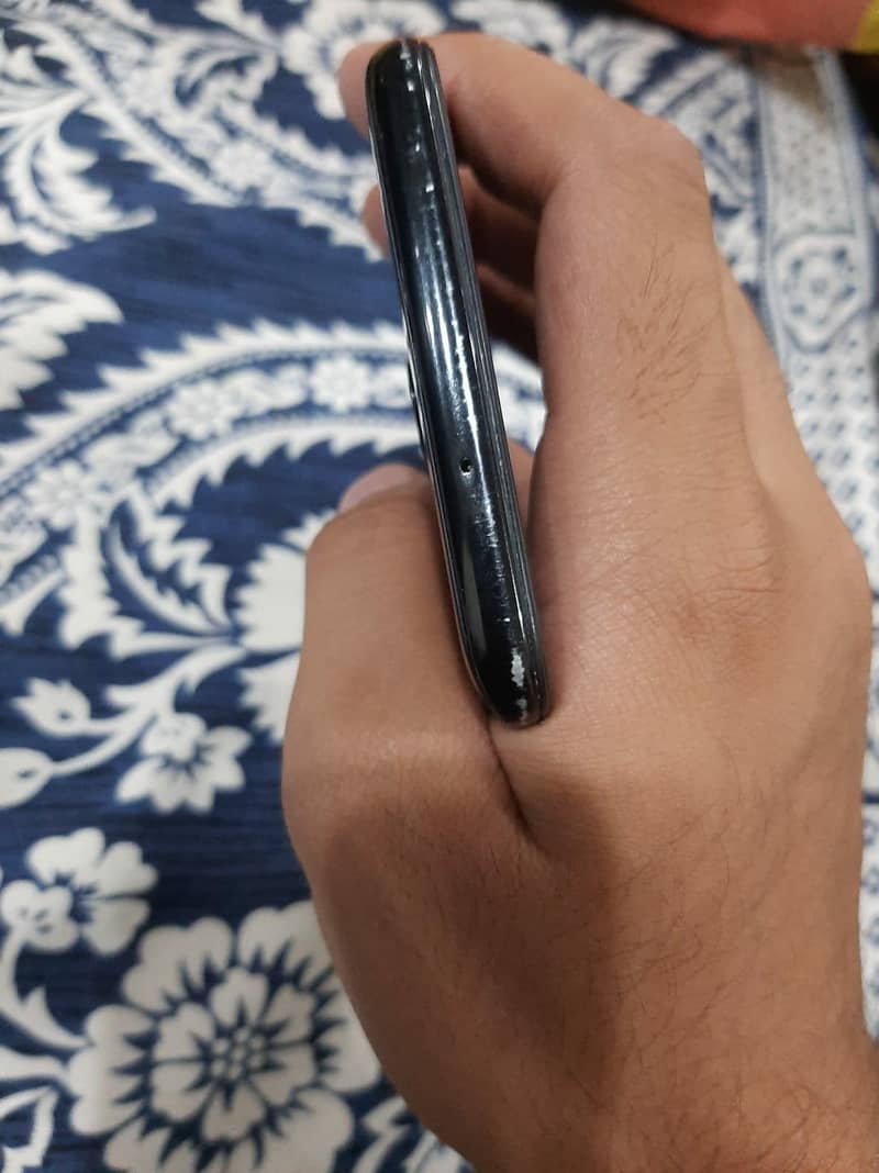 One Plus 6T 4