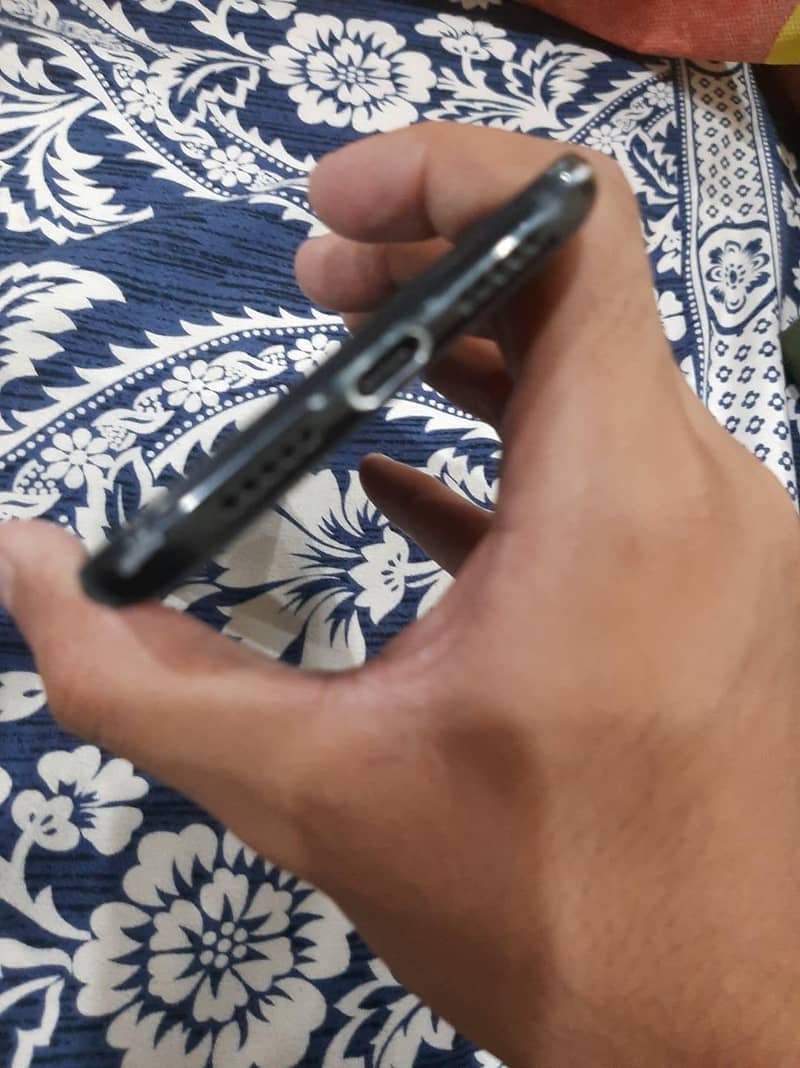 One Plus 6T 7