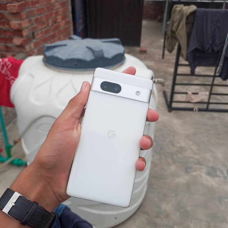 Google Pixel 7a 1