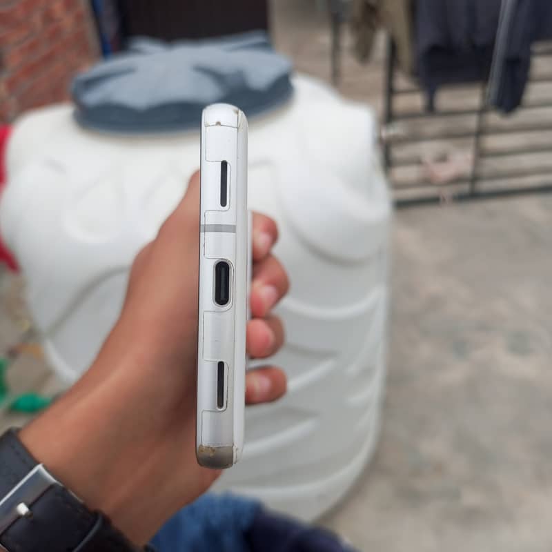 Google Pixel 7a 2