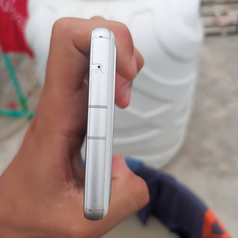 Google Pixel 7a 3