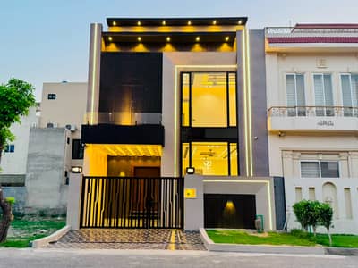 ULTRA-MODERN 5 MARLA BRAND NEW HOUSE AVAILABLE FOR SALE (AT REASONABLE PRICE) IN CITI HOUSING GUJRANWALA