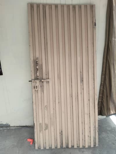 Door for momti