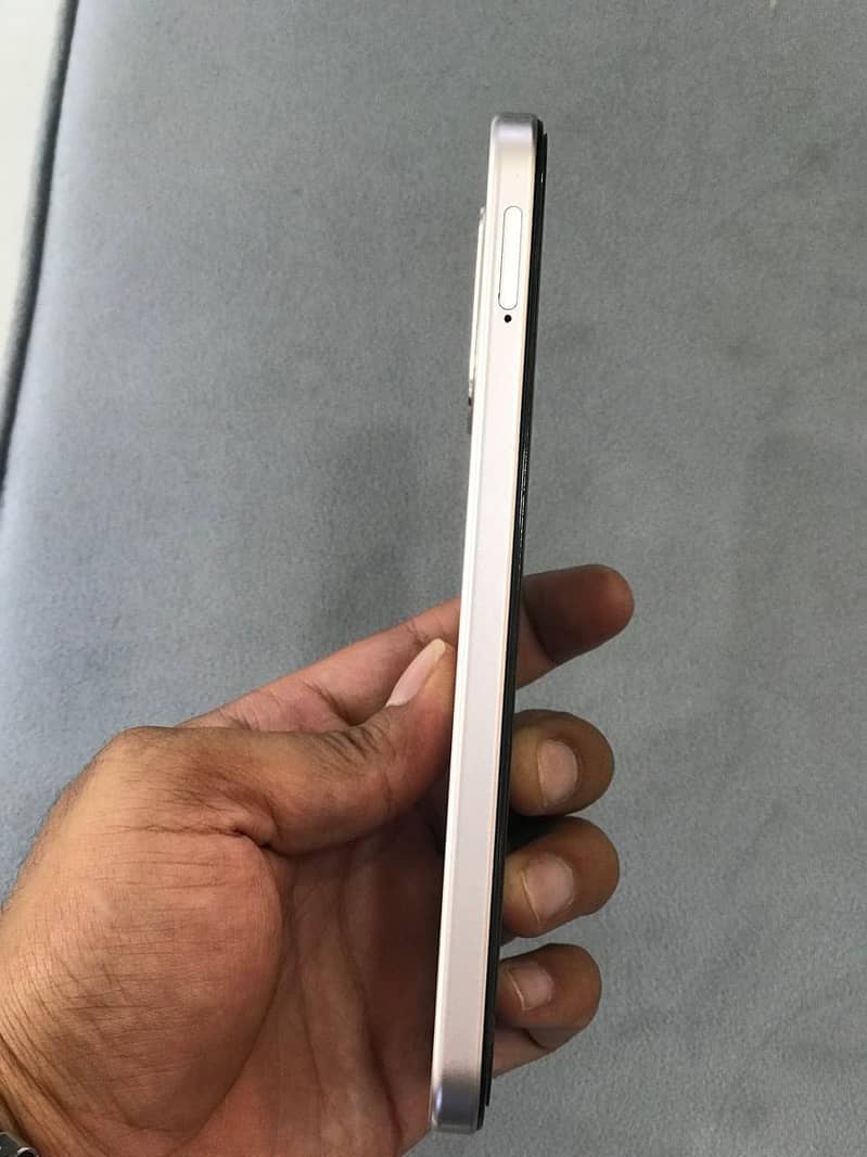 OPPO A6 2
