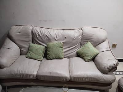 5 seater sofa for sale / strong and comfortable.