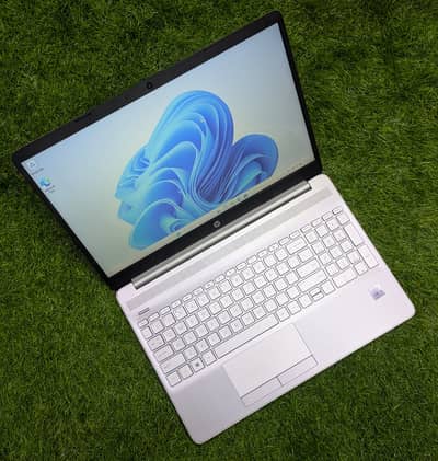 Premium HP Glossy 15/Core i5 10th Gen 8GB RAM/256GB High-Speed Seed