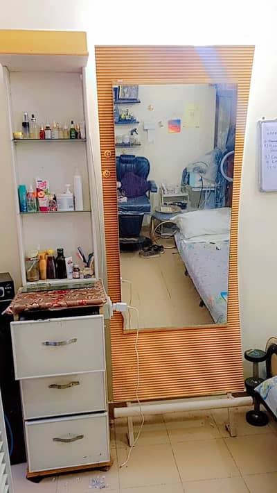 dressing table mirror with cabinets in heavy steel