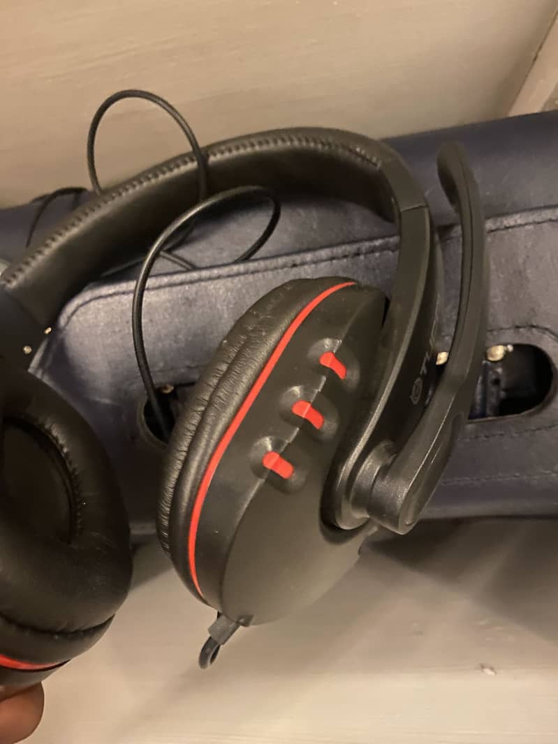 Headphone 1
