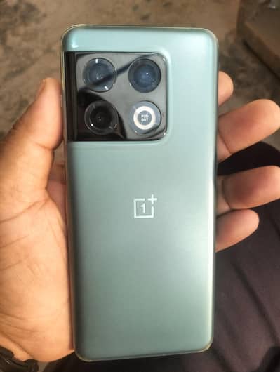 One Plus 10 Pro