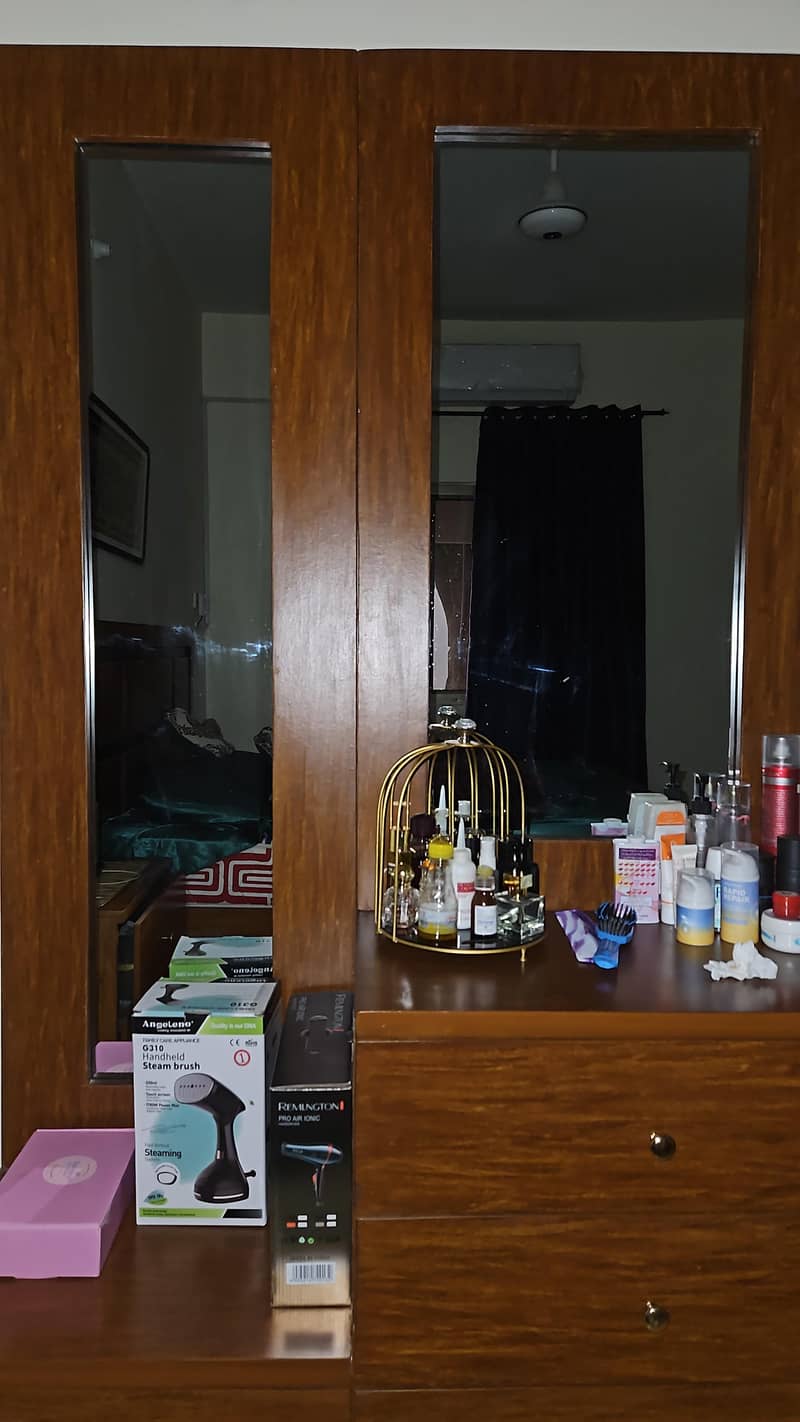 Dressing Table 1