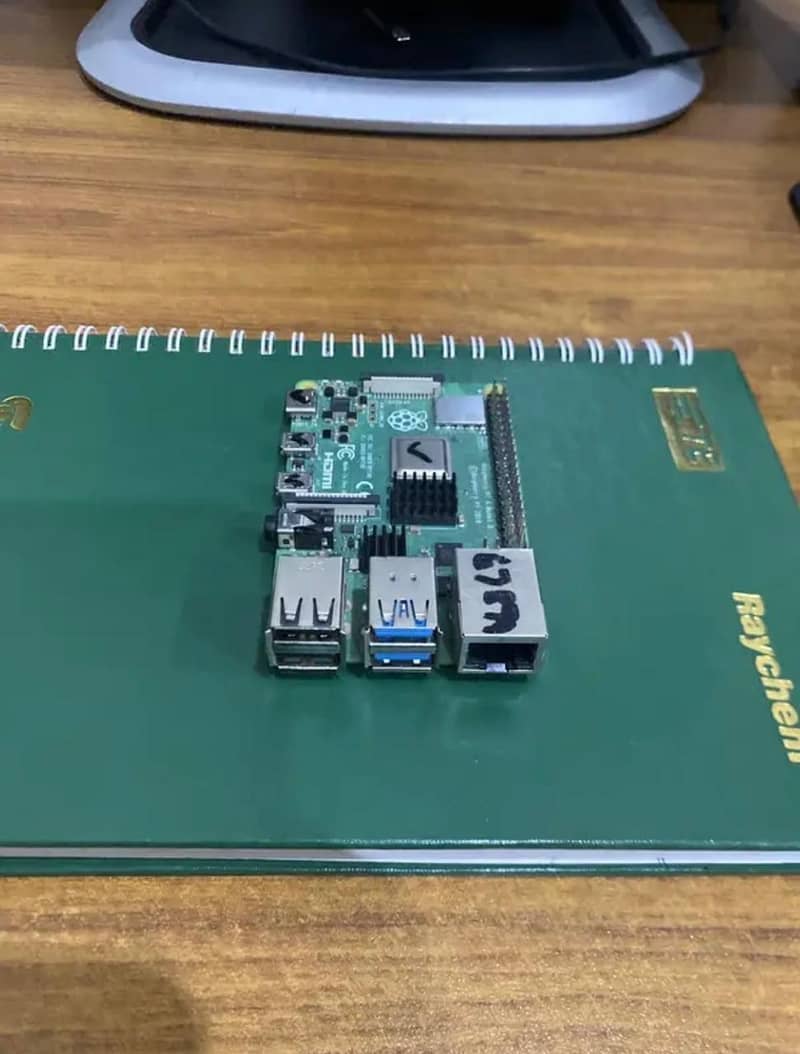 Raspberry pi 4 2GB 0