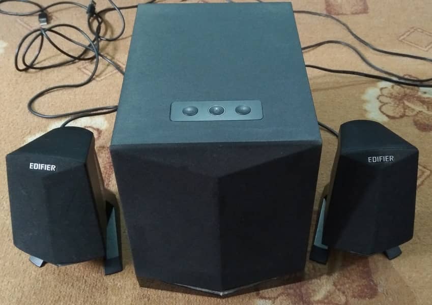 EDIFIER X230 2.1 GAMING SOUND SYSTEEM 0