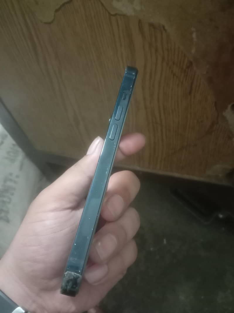 Apple iPhone 14 2