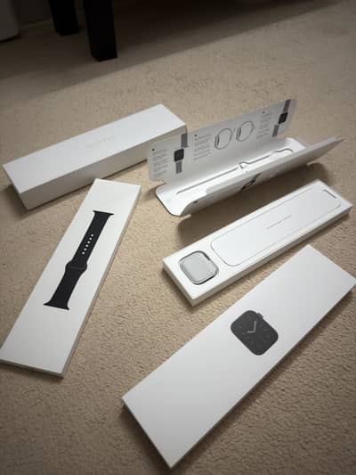 Apple Watch Series 6 40mm Box Only!