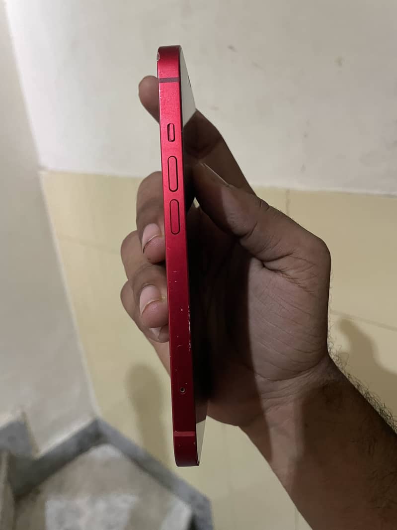 Apple iPhone 13 3