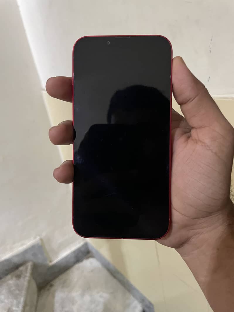 Apple iPhone 13 4