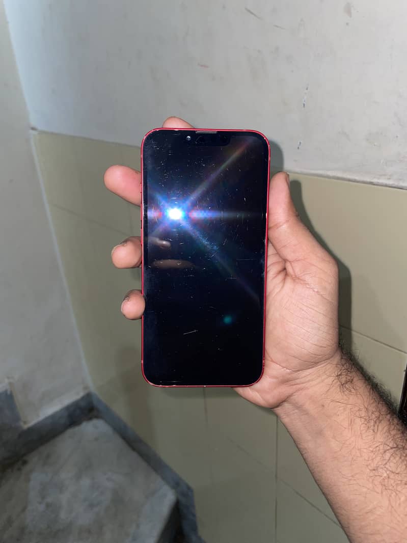 Apple iPhone 13 7