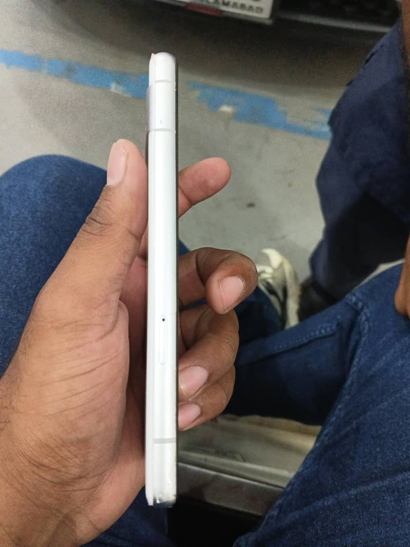 Google Pixel 7a 1