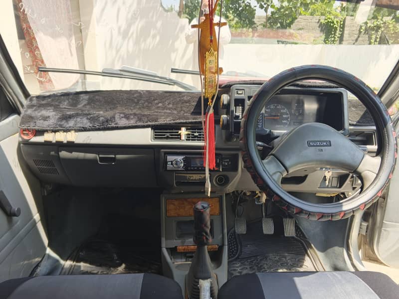 Suzuki Mehran VXR 2012 4