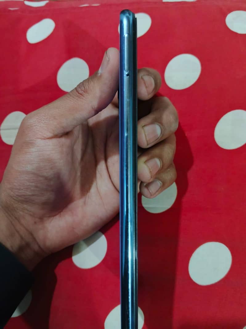Vivo V21e 4