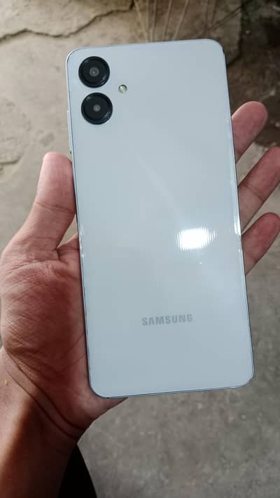 Samsung Mobile A06