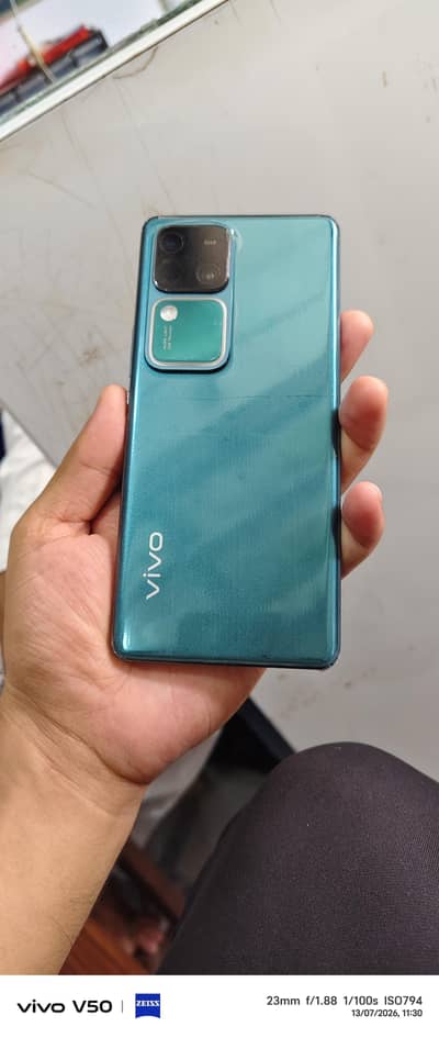 Vivo V30 5G