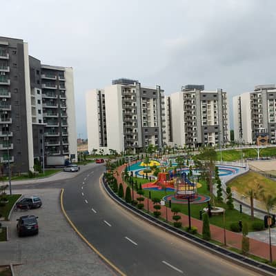 10 MARLA FASING PARK 3 BEDROOM BRAND NEW APARTMENT AVAILABLE FOR RENT